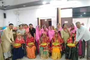 बाल विकास विभाग की तरफ से गर्भवती महिलाओं की गोद भराई की गई