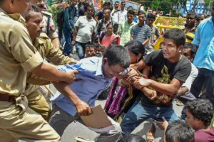 सब कुछ छोडो,मणिपुर जोड़ो