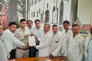 समाजवादी पार्टी के चौथी बार टूण्डला नगर अध्यक्ष बने मोहम्मद  फहीम