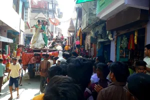 श्री कृष्ण जन्माष्टमी पर्व पर ग्रामीणों द्वारा निकाली गई भव्य शोभायात्रा