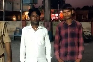 खरेला पुलिस ने जुआ खेल रहे तीन को पकड़ा 