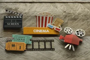 घर बैठकर हो रहे है बोर, तो ये फ़िल्में और वेब सीरीज करेंगी आपका अच्छा मनोरंजन 