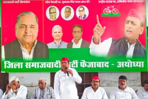   पार्टी कार्यकर्ताओं को लोकसभा की चुनाव की तैयारी के लिए अभी से ही लग जाना चाहिए