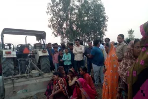 बीकापुर में टैक्टर रोटावेटर की चपेट में आने से अधेड़ की मौत