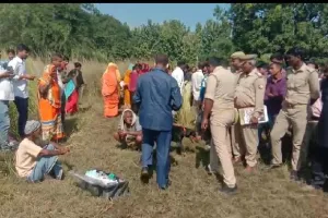 घर से निकला बालक लापता सुबह मनवर नदी के पास खेत में मिली लाश मचा हड़कम्प परिजनों का रो रो कर बुरा हाल