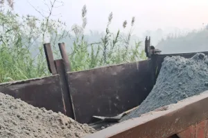 कुशीनगर : खान अधिकारी के ताबड़तोड़ कार्यवाही से दहशत में हैं बालू माफिया