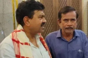 गोला से फर्रुखाबाद रेल मार्ग निर्माण एवं यात्री रेलें बढ़ाने की मांग !