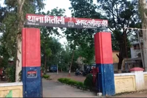 दो सप्ताह बीत गए मितौली पुलिस नही कर पाई चोरी का खुलासा