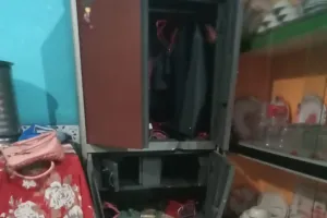 एक और बंद घर को चोरों ने बनाया निशाना नकदी सहित दो लाख का जेवर चोरी