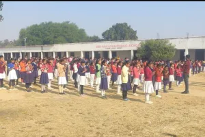 कोराव महोत्सव में स्कूल की छात्रा ने प्रथम स्थान प्राप्त कर गांव का नाम किया रोशन।