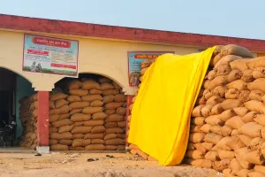 जिले में बिचौलियों का कहर जारी, उच्च अधिकारी मौन 