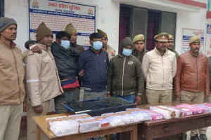 पुलिस मुठभेड़ में तीन बदमाश गिरफ्तार, बदमाशों के पास से चोरी के सामान बरामद