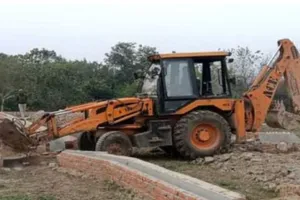 अवैध तरीके से विकसित की जा रही थी कॉलोनी