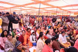 राम के प्राण प्रतिष्ठा समारोह का सजीव प्रसाण इफको घियानगर  में।