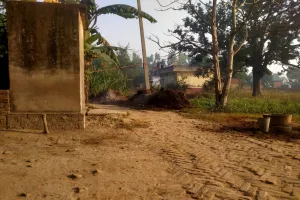 सार्वजनिक रास्ते से अतिक्रमण हटवाने की मांग