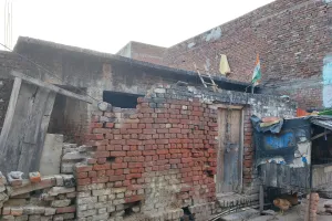 ये जो पैसे का शुरूर है डूड़ा विभाग में  हो रहे घोटाले का कसूर है।