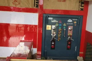 एक ही रात  सर्राफा के दो दुकानों से चोरी की बड़ी वारदात होने से व्यापारियों में भय का माहौल 