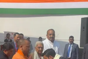  खेती मे अव्वल युवक को मुख्यमंत्री ने किया सम्मानित 