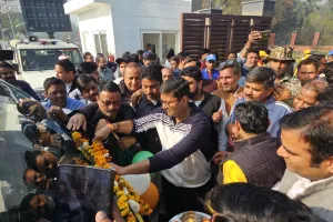 बदली शहर के कूड़ा उठाने की व्यवस्था सड़कों पर कचरा उठाते दिखेंगे सीएनजी वाहन