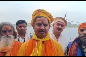 महापंचायत में यमुना भक्त का प्रण, शुद्ध होने तक त्यागा अन्न