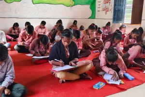 कडी निगरानी के बीच संपन्न हुई अंग्रेजी व सामाजिक विषय की परीक्षा