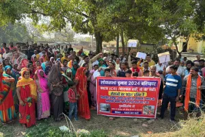 रेलवे फाटक नहीं खुलेगा तो लोकसभा चुनाव का ग्रामीण करेंगे बहिष्कार