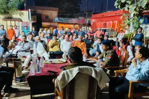 लगातार दर्शनार्थियों से हो रहे दुर्व्यवहार पर पुलिस की कड़ी चेतावनी