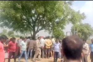 संदिग्ध हालत मे नीम के पेड़ के नीचे पड़ा मिला युवक का शव 