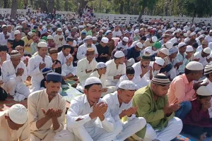 मिल्कीपुर में 42 ईदगाहों एवं मस्जिदों में पढ़ी गई नमाज, मुसलमानों  मांगी अमन चैन की दुआ