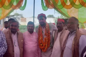 ज्वालापुर में होली मिलन समारोह  आयोजित।