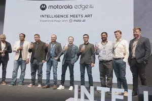 मोटोरोला ने दुनिया के पहले ट्रू कलर कैमरा और डिस्प्ले के साथ भारत में लॉन्च किया अपना बहुप्रतीक्षित एज 50 प्रो फोन