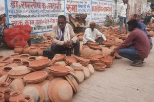 Kushinagar : रामनवमी पर भक्तिमय हुआ कुशीनगर का माहौल