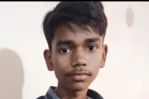 डॉ बनकर समाज की सेवा करना करना चाहता हूँ :- अभय वर्मा