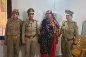 गुजैनी पुलिस ने पांच किलो चरस सहित महिला को पकड़ा 