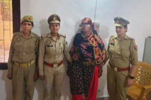 गुजैनी पुलिस ने पांच किलो चरस सहित महिला को पकड़ा 