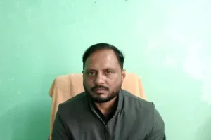 बीआरसी कार्यालय पर मौजूद किताबों का नहीं हो सका वितरण, विद्यालय में कैसे छात्र करें पढ़ाई 