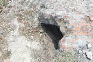 सड़क कीदशा काफीखराब होने से ग्रामीणों मेंहैरोष,चौड़ीकरण व सुंदरीकरण करवाने की मांग,