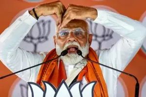 चुनाव के अंतिम चरण में मुजरा करती राजनीति