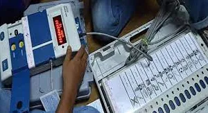 जहां बीजेपी को मिले कम वोट,वहां बदली जा  रही हैं ईवीएम!