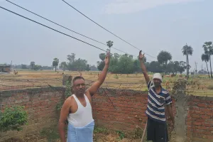 बड़ी घटनाओं के इन्तजार में है, क्षेत्र में ढीले पड़े विधुत तार 