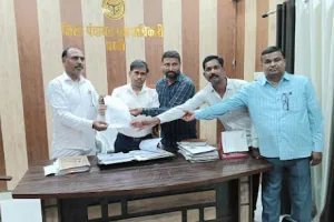 समस्याओं से जूझ रहे सफाईकर्मी, ज्ञापन सौंपकर समाधान की मांग