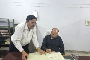 नवागत जिलाधिकारी पवन अग्रवाल ने किया कार्यभार ग्रहण