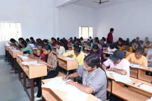 सराहनीय प्रयास : सेवा सहयोग समिति के द्वारा सामूहिक परीक्षा का हुआ आयोजन, सफल तीन विद्यार्थियों को स्कॉलरशिप प्रदान किया जाएगा