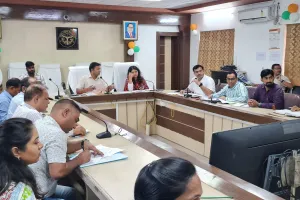 जिलाधिकारी की अध्यक्षता में उत्तर प्रदेश शासन की प्राथमिकता वाले एजेण्डा बिन्दुओं पर जिला दिव्यांगजन सशक्तिकरण