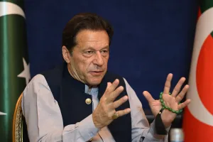 पाकिस्तान सरकार इमरान की पार्टी पर बैन लगाएगी- राजद्रोह में शामिल होने का आरोप 