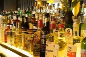 शराब की दुकानों से जबरन वसूली करना महिला आबकारी इंस्पेक्टर को पड़ा भारी! निलंबित।