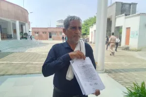 ओम प्रकाश व ओम प्रकाश उपाध्याय के बीच उलझा बेसिक शिक्षा अधिकारी कार्यालय