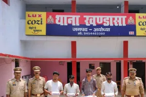 खण्डासा पुलिस चार युवको किया गिरफ्तार, 2 पिस्टल एवं 2 देसी तमंचा बरामद
