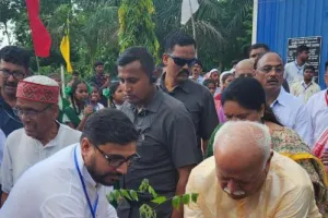 राष्ट्रीय सेवा संघ के सरसंघचालक मोहन भागवत ने किया पौधारोपण