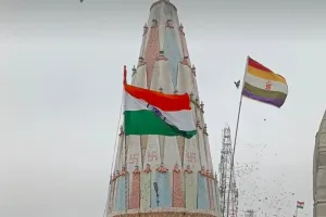  78 वे स्वतंत्रता दिवस के अवसर पर पारसनाथ मंदिर में महाराज  के सानिध्य में झण्डा रोहण कर बड़े उत्साह से आजादी के महोत्सव को मनाया गया